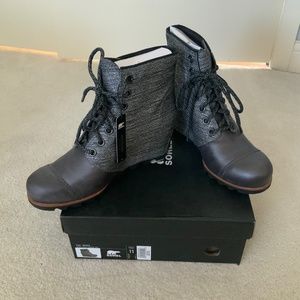 Sorel PDX Wedge Boot - NWT and Box